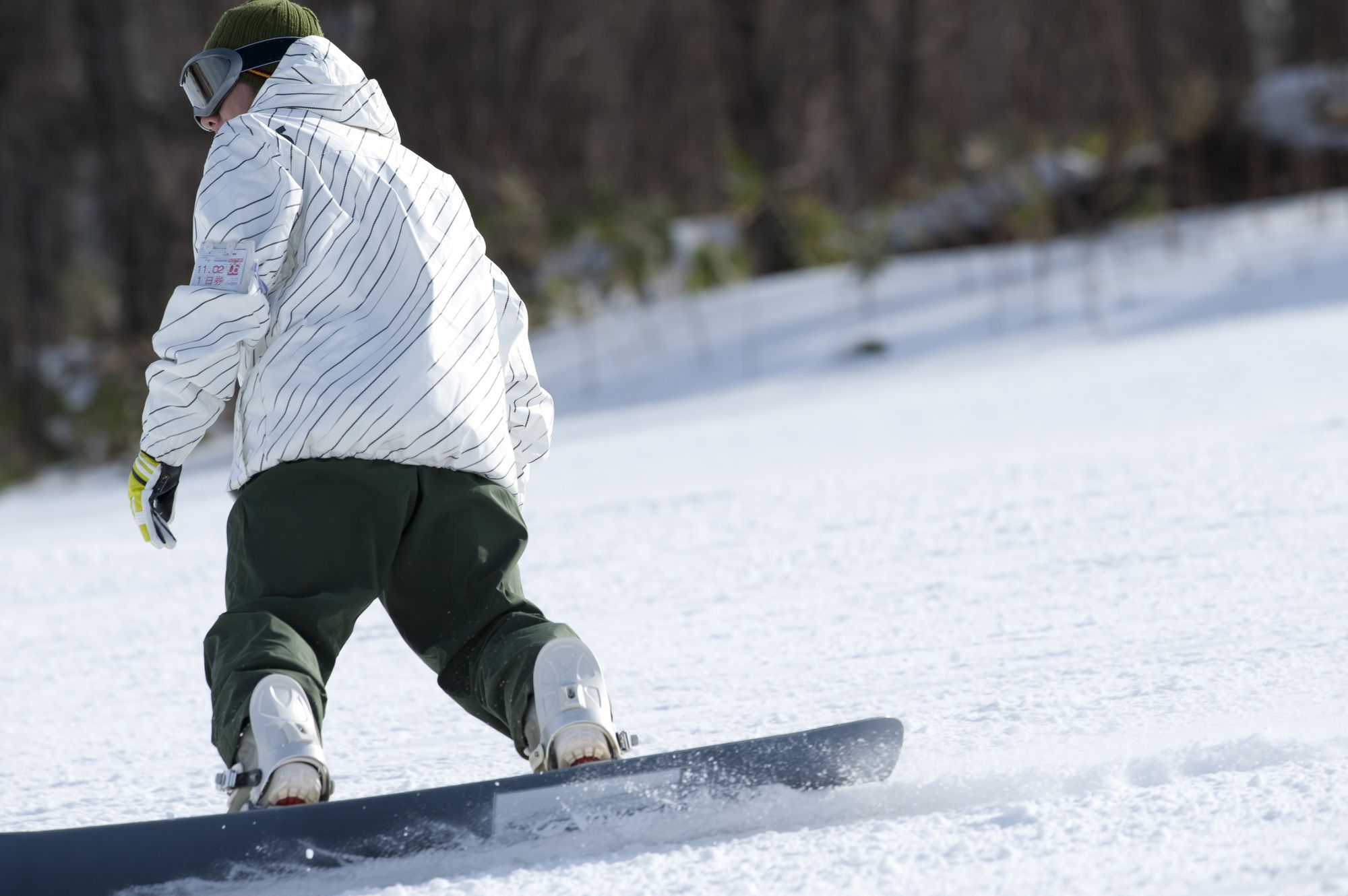 スノーボードの滑り方がうまくなる練習のコツ